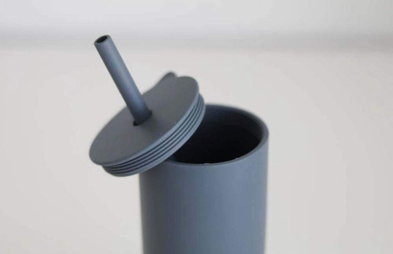 Silicone Tumbler with Straw